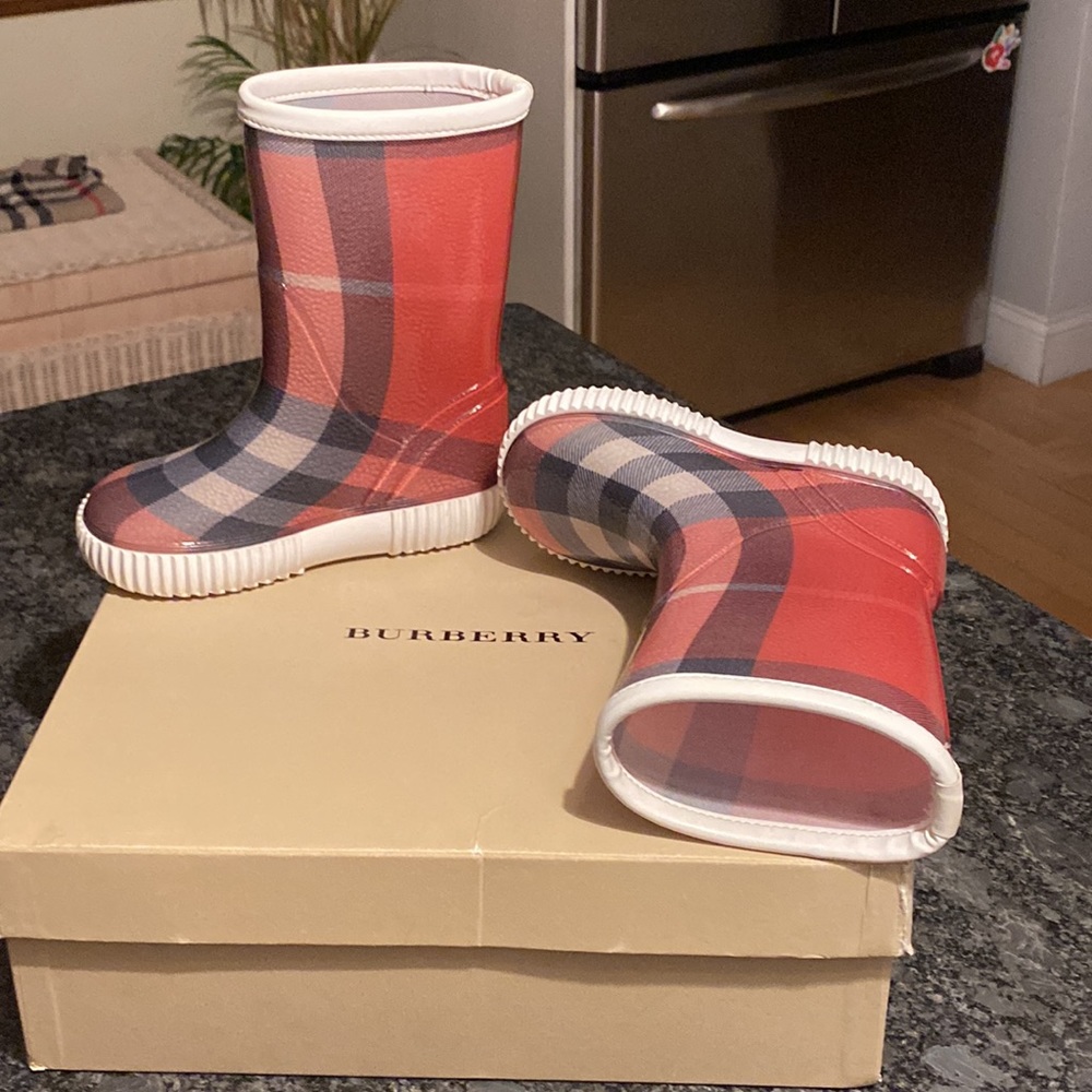 ๐ฆ Burberry Toddler Nova Check Boots